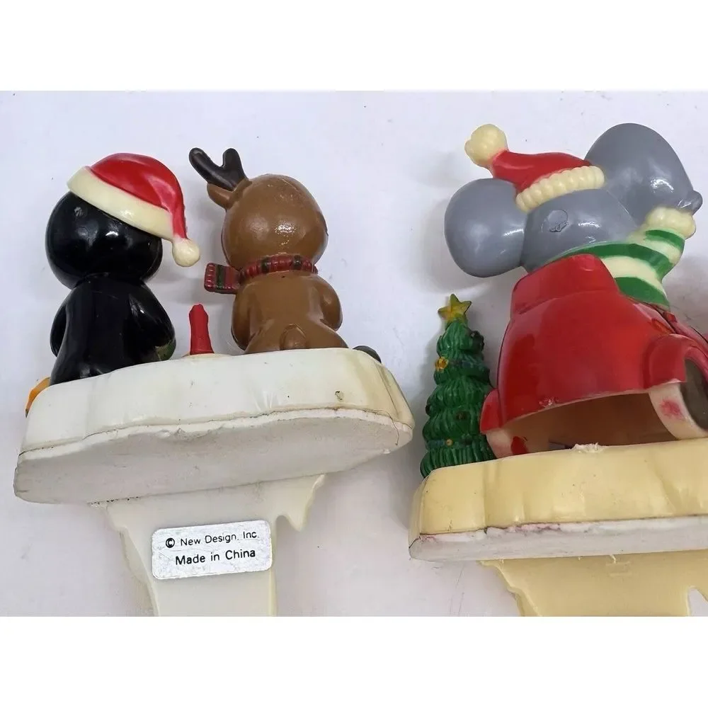 Four Plastic Resin Stocking‎ Hangers Vintage New Designs Inc Christmas Vintage